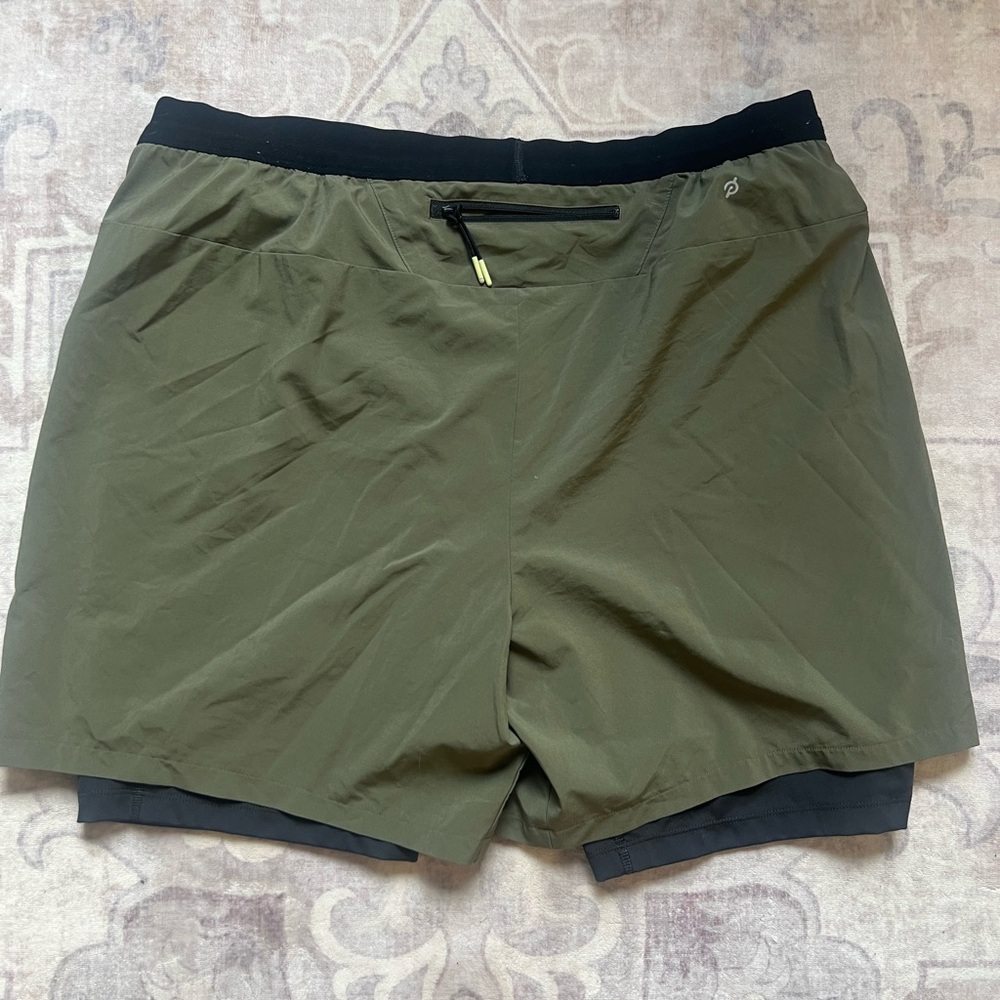 Peloton Men's XL Athletic Shorts in Olive and Black - Picture 2 of 3